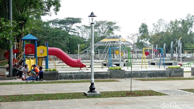 wisata di cihideung tasikmalaya - Taman Dadaha Tasikmalaya